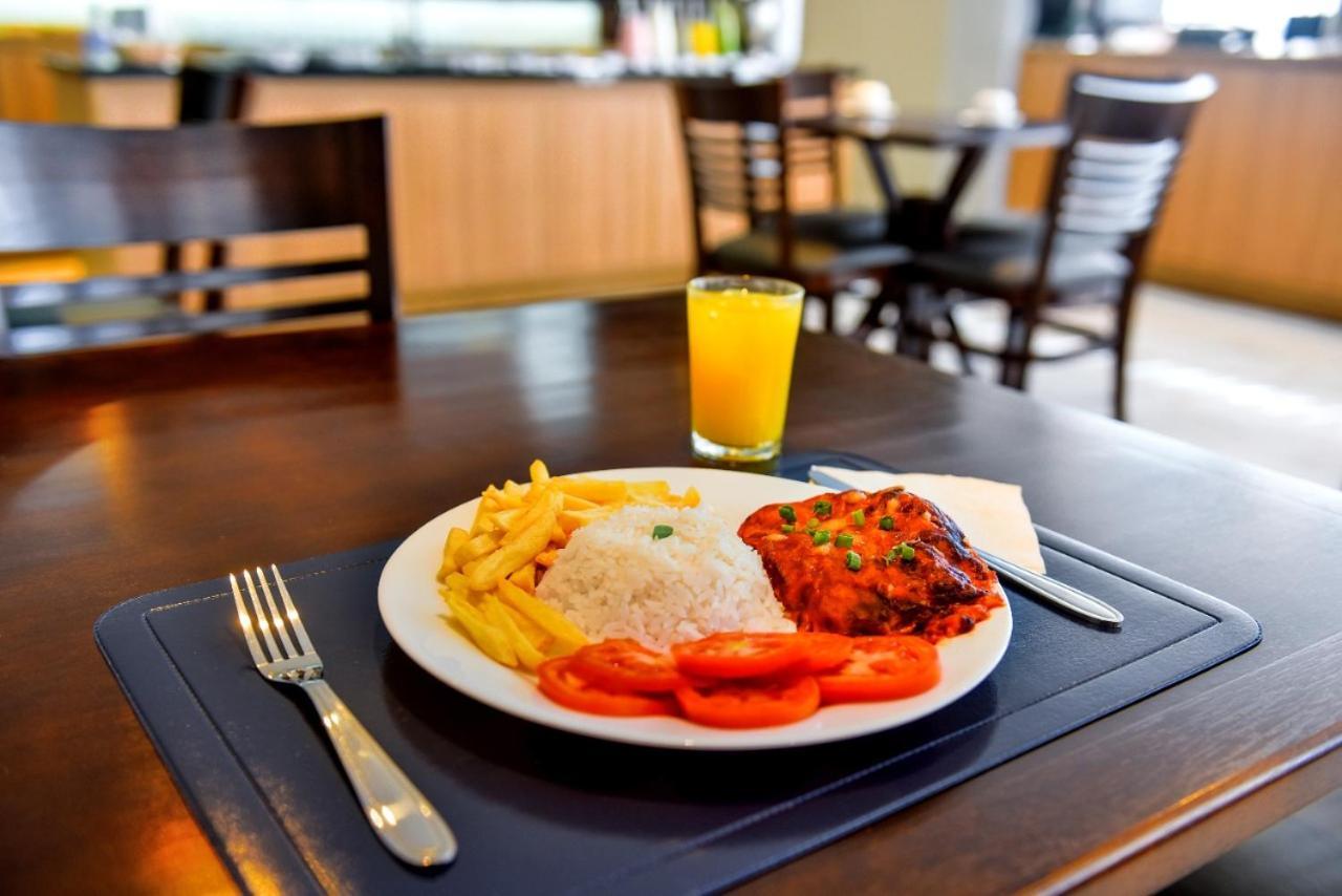 Days Inn By Wyndham Cascavel Cascavel  Ngoại thất bức ảnh